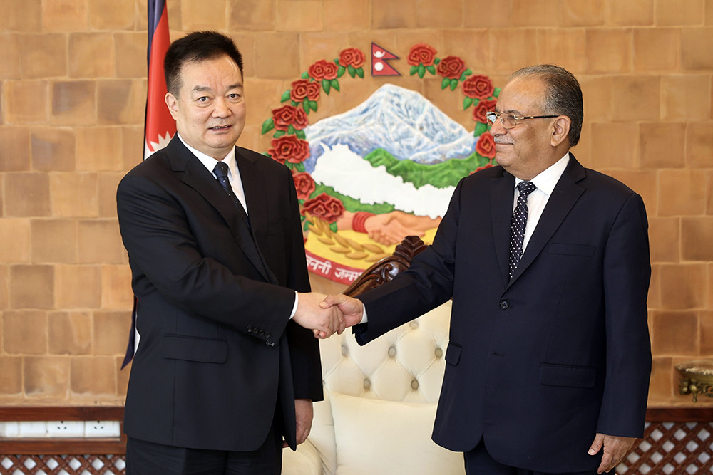 Chinese delegation calls on PM Dahal